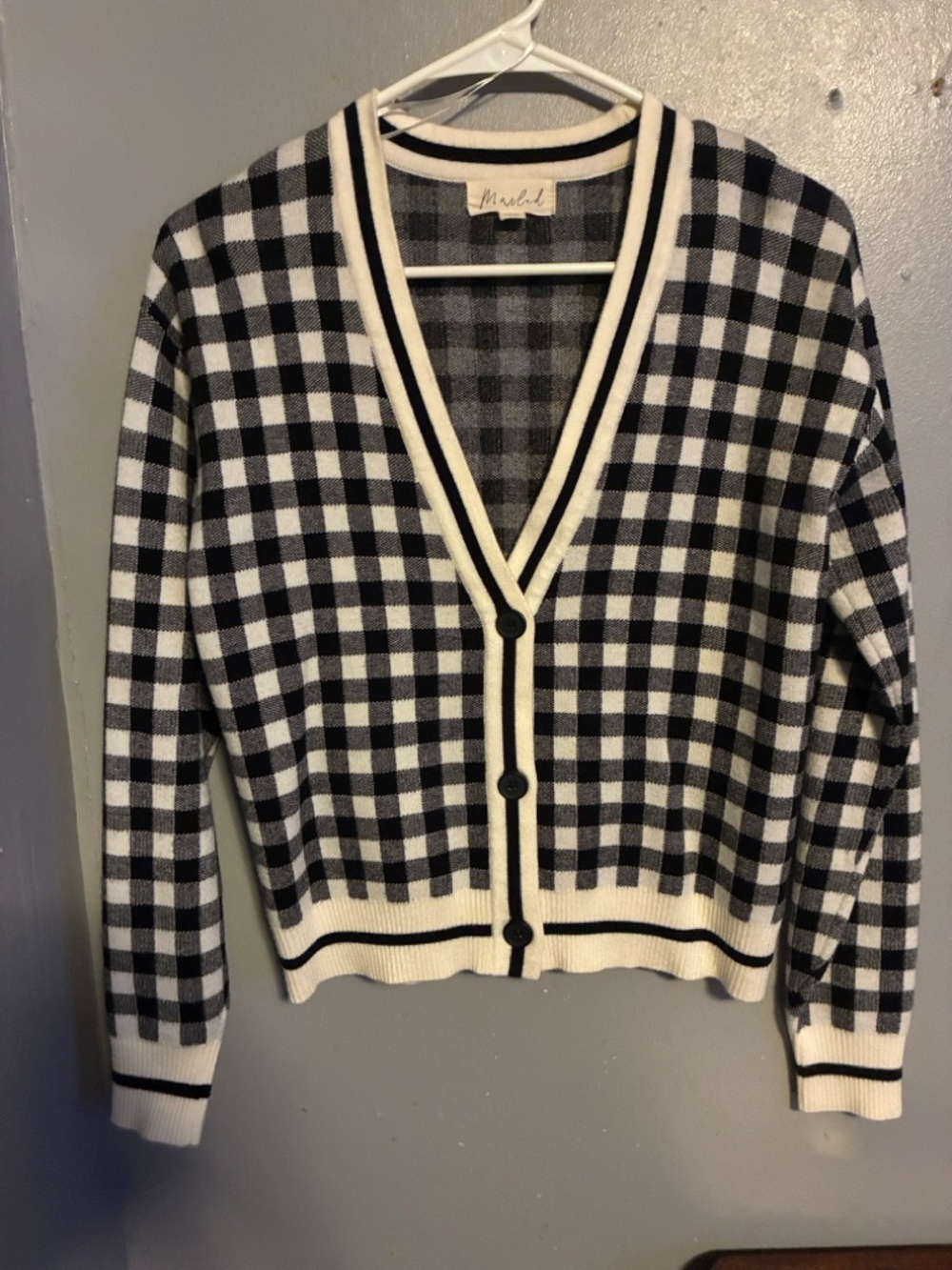 Marled Black and White Gingham V‑Neck Cardigan Sweater